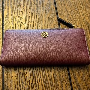 Maroon wallet . Very clean